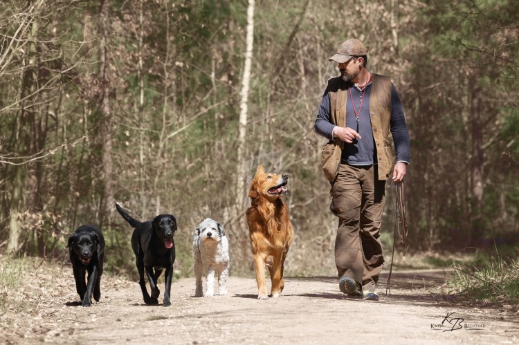 Das Flying Huntsman Team im April 2022